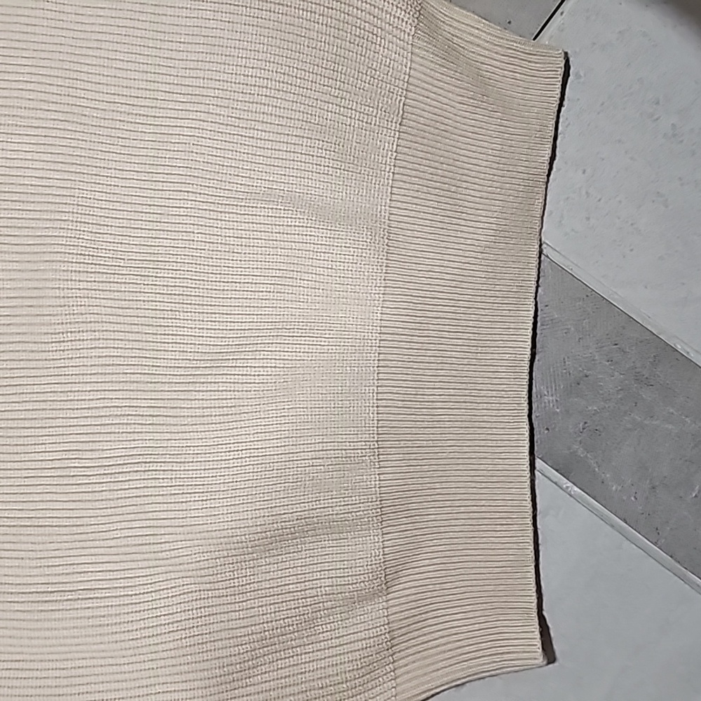 Apricot sweater, brand new - Picture 5 of 6